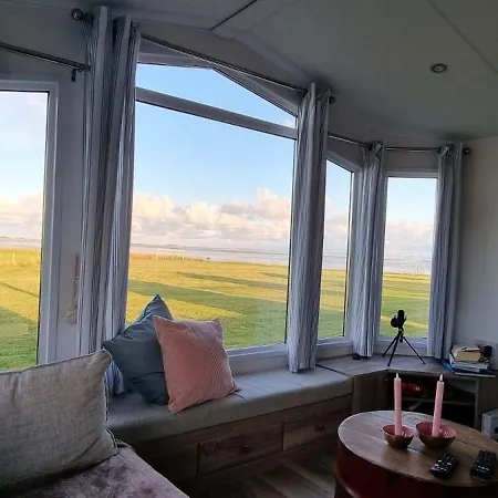 Traumlage Nr 67 Traumblick Direkt Am Wattenmeer Erste Reihe Unendliche Weite, Eingebettet In Der Holiday home Westerland